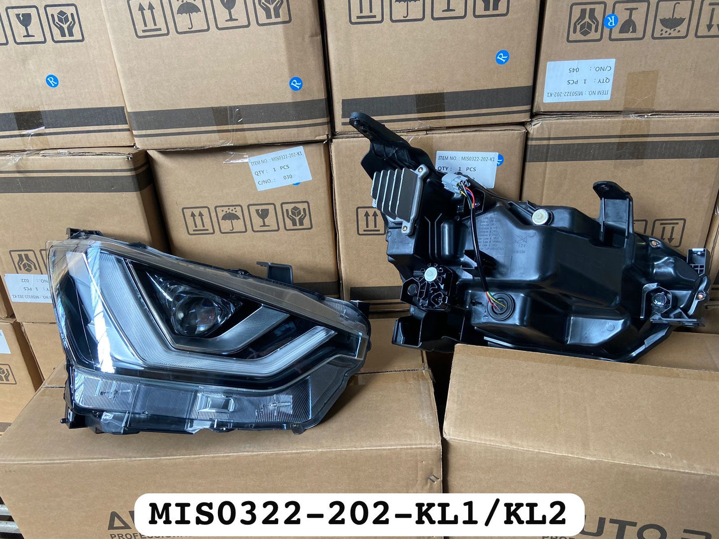 Isuzu D-Max 2022+ Upgrade Head Light Set