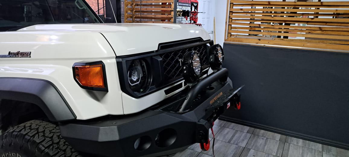 Toyota Landcruiser 2007+ Low Loop Front Bumper Replacement