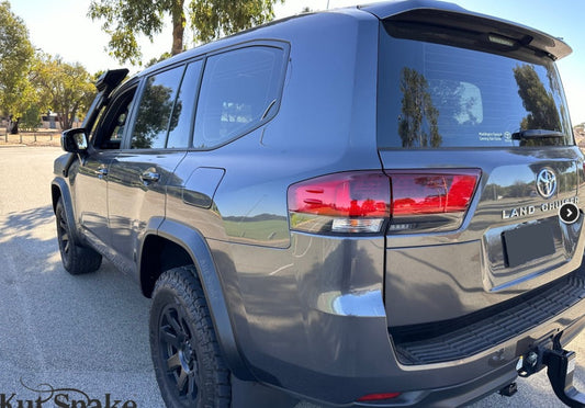 Land Cruiser 300 Series Fender Flares Kut Snake