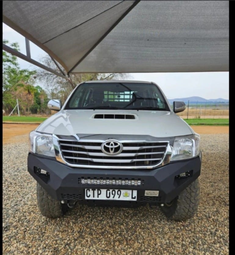Toyota Hilux 2012+ V1 Front Steel Bumper Replacement