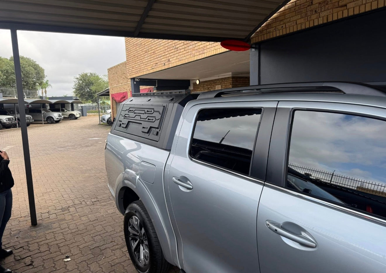 GWM P-Series D/C Steel Canopy With Solid Side Doors