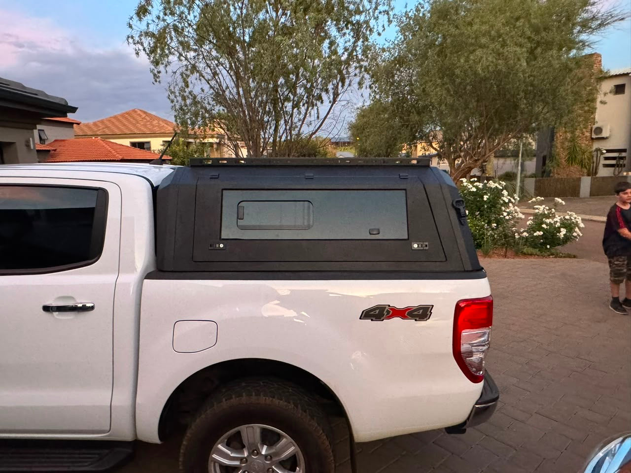 Ford Ranger 2012-2022 D/C Canopy With Steel Glass Windows