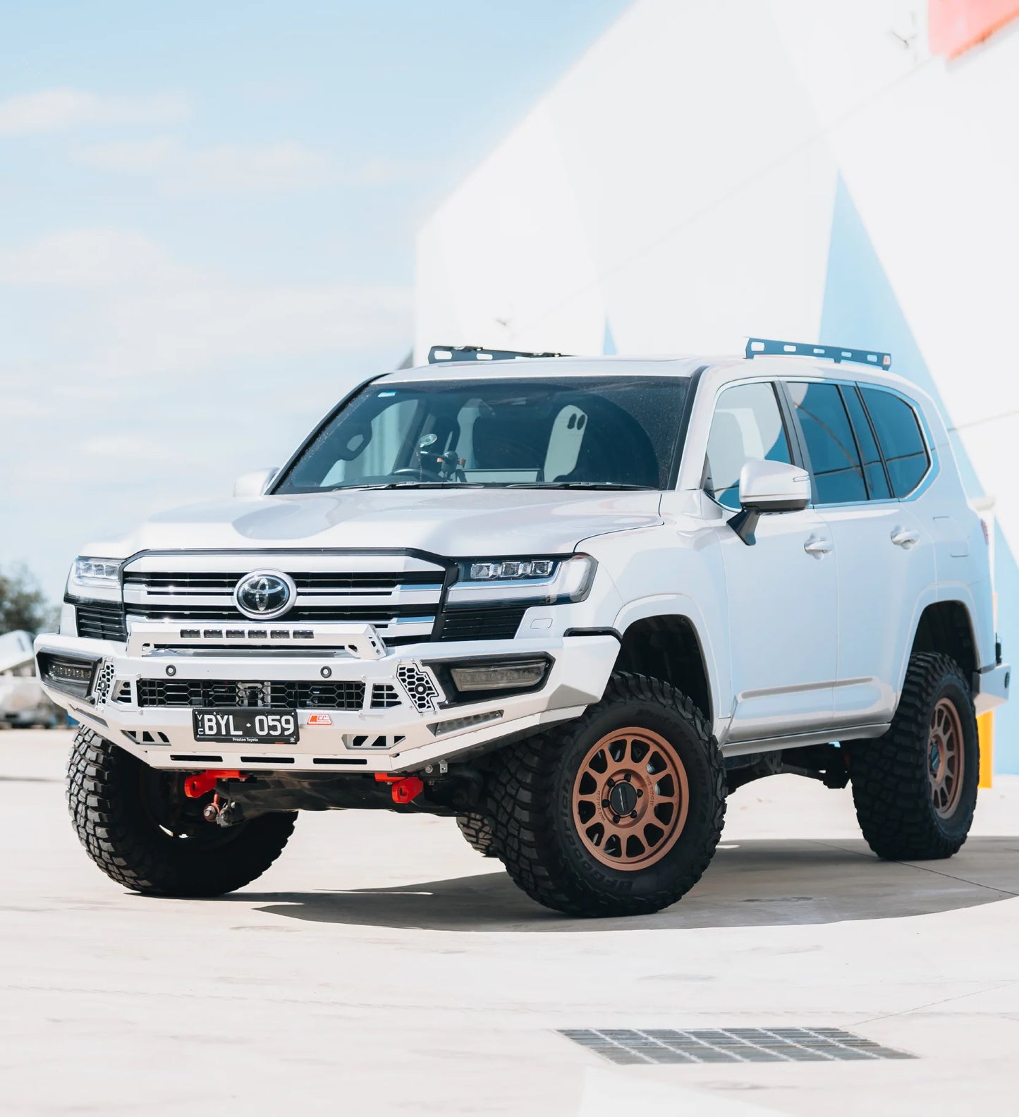 Toyota Land Cruiser 300 Series 2022+ Peagusus Front Bumper Replacement