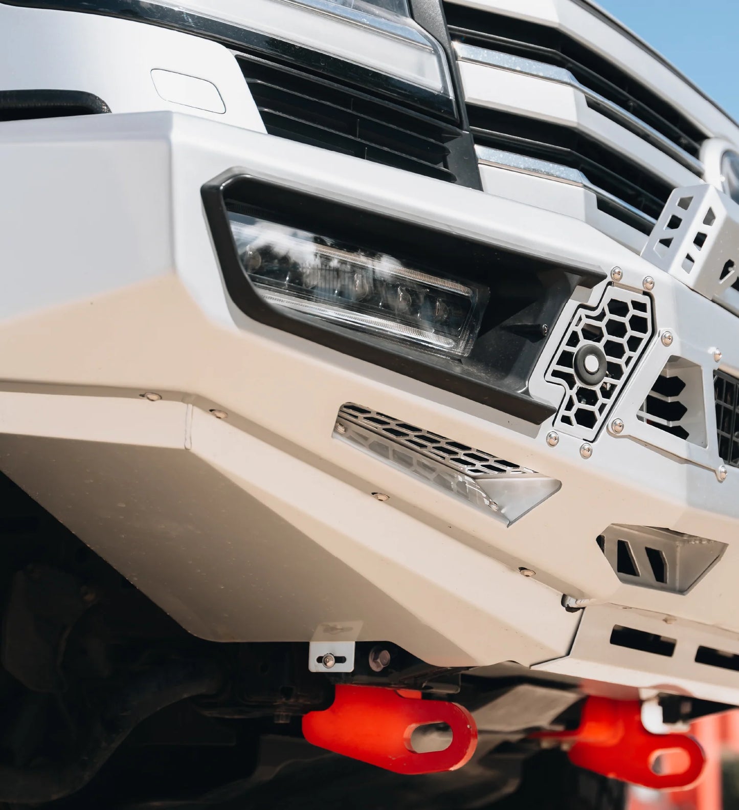 Toyota Land Cruiser 300 Series 2022+ Peagusus Front Bumper Replacement