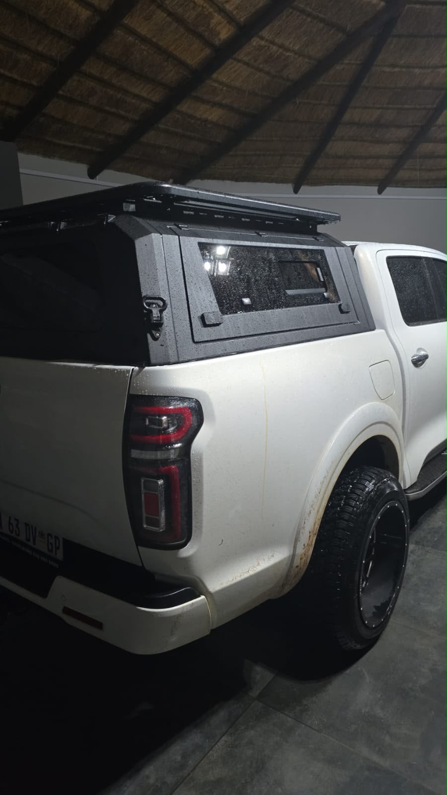 GWM P-Series 2021+ Canopy Side Glass Doors