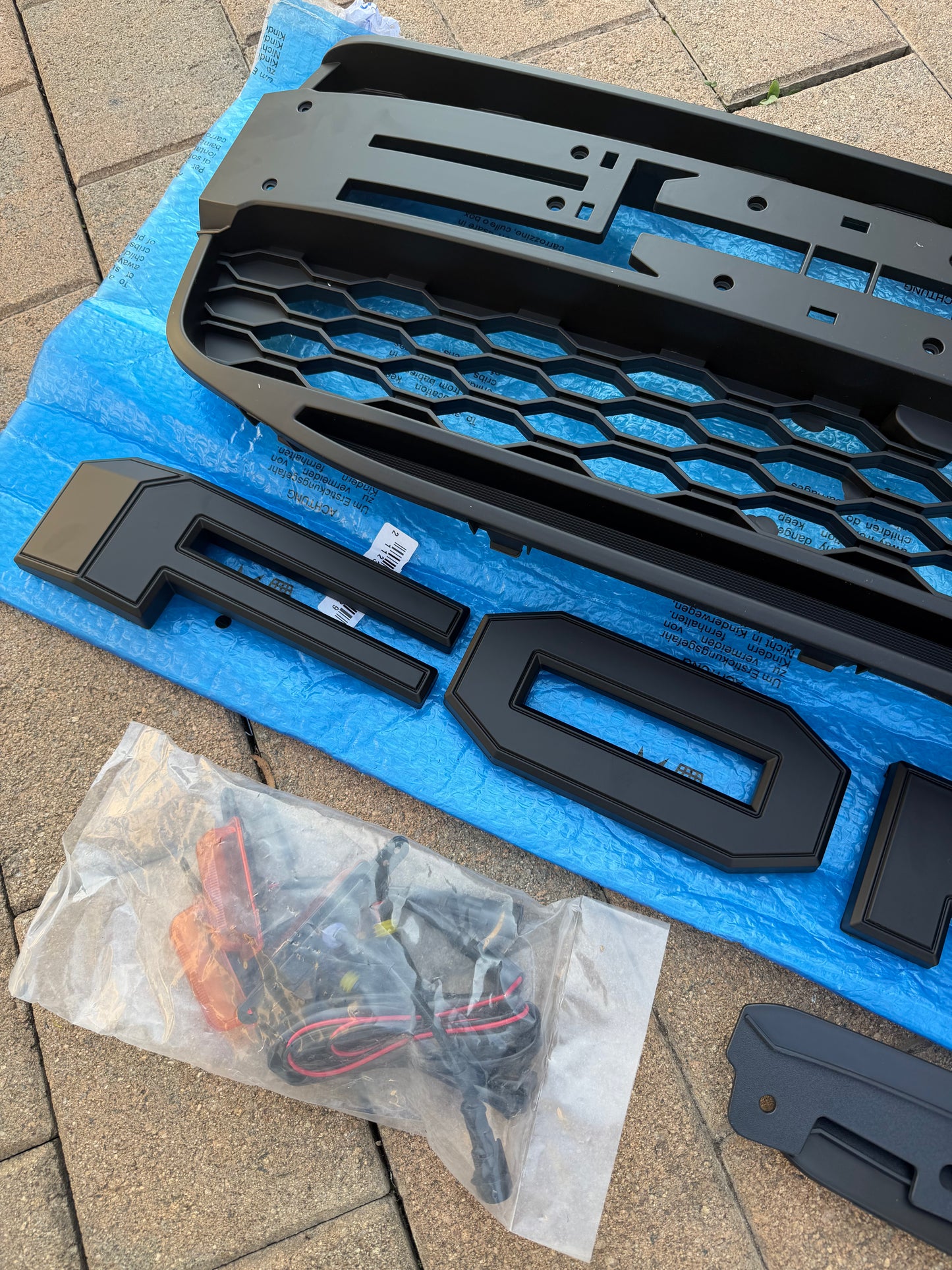 Ford Ranger 2023+ XL/XLS Grille with LEDs