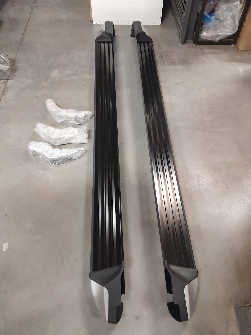 Isuzu D-Max 2022+ Side Steps Complete Set