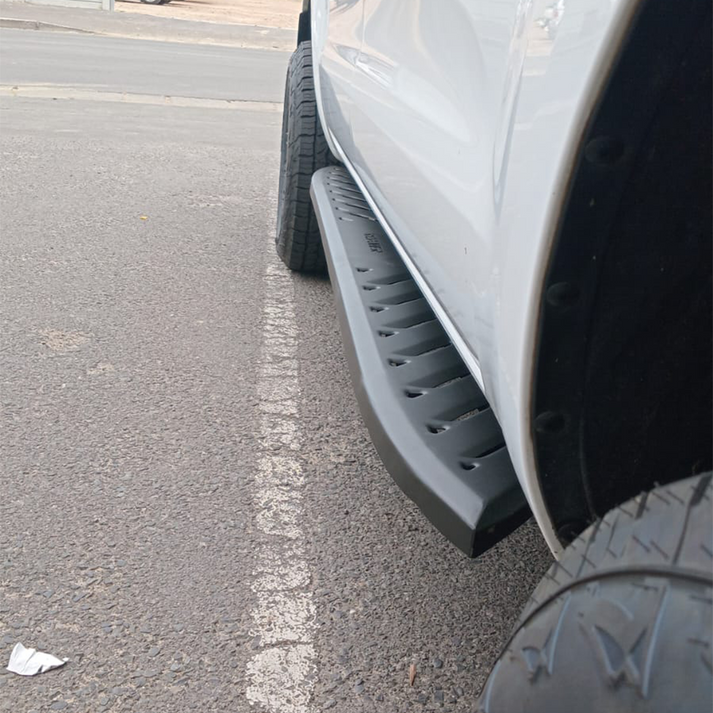 Roamer Steel Side Steps for Ford Ranger Double Cab (2012-Present)