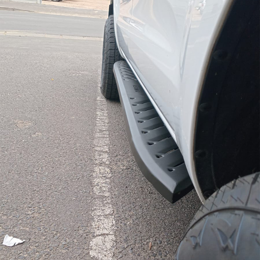 Roamer Steel Side Steps for Ford Ranger Double Cab (2012-Present)