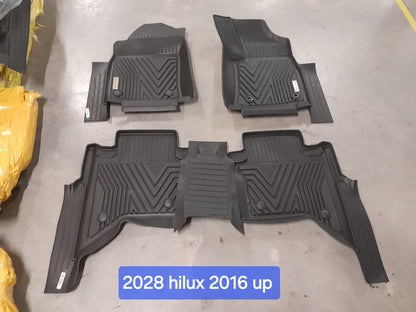 Toyota Hilux 2016+ Car Mat Moulded Set