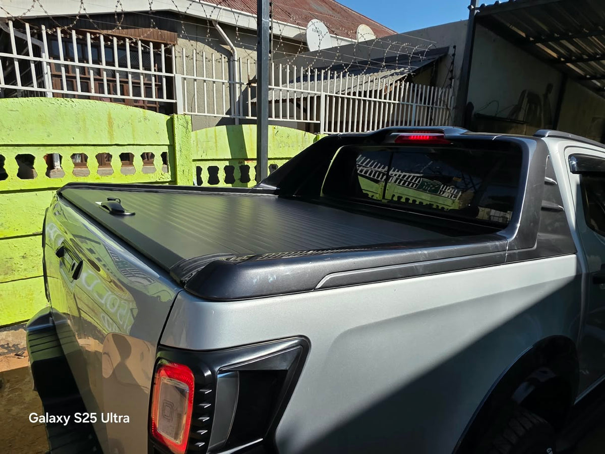 Isuzu D-Max 2022+ Roller Shutter Lid Double Cab