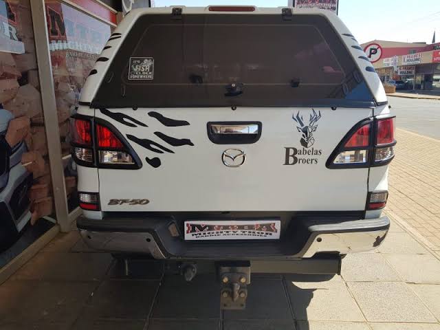 Mazda BT-50 Tailgate cover 2012+