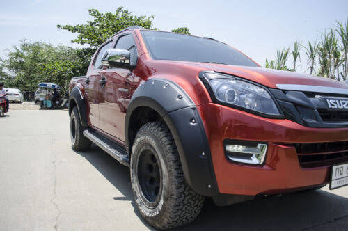 Isuzu D-Max Off Road Wheel Arches 2014+